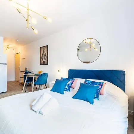 Apartment Proche Technopole: Lit Double - Fibre - Lave-linge