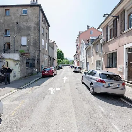 Apartment Proche Technopole: Lit Double - Fibre - Lave-linge *