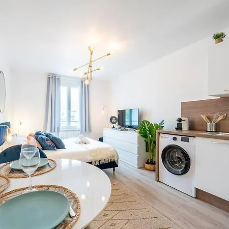 Apartment Proche Technopole: Lit Double - Fibre - Lave-linge